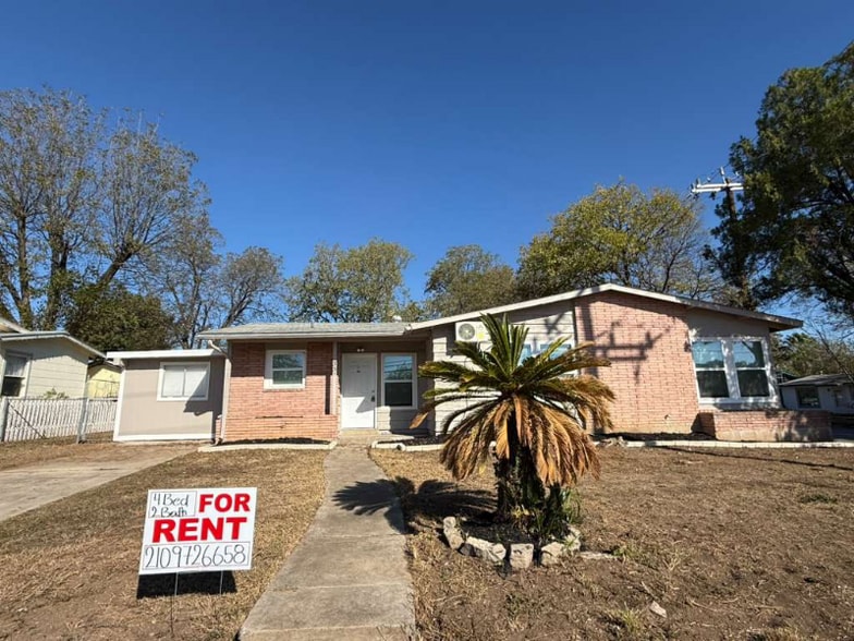 Primary Photo - 331 Lanark Dr