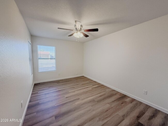 Building Photo - 2533 E Wagoner Rd