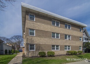Building Photo - 929 S Oak Park Ave