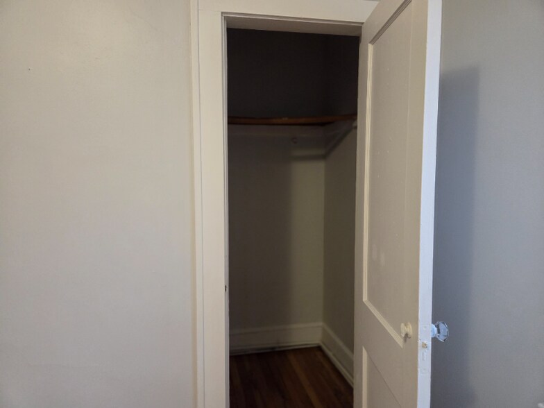 Building Photo - 168-170 Oak St