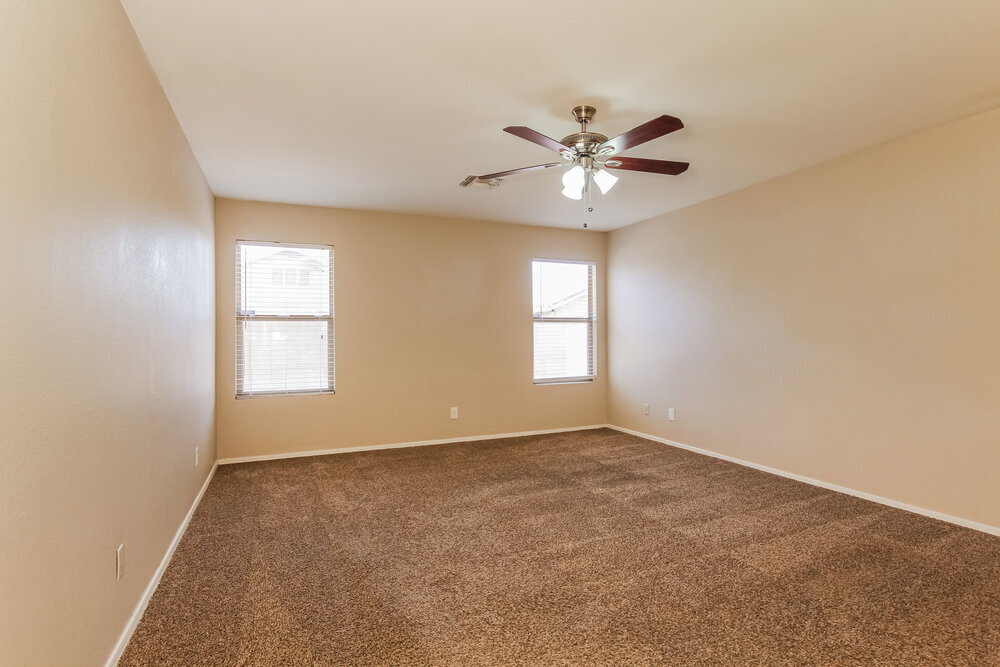 Building Photo - 2299 E Peach Tree Dr