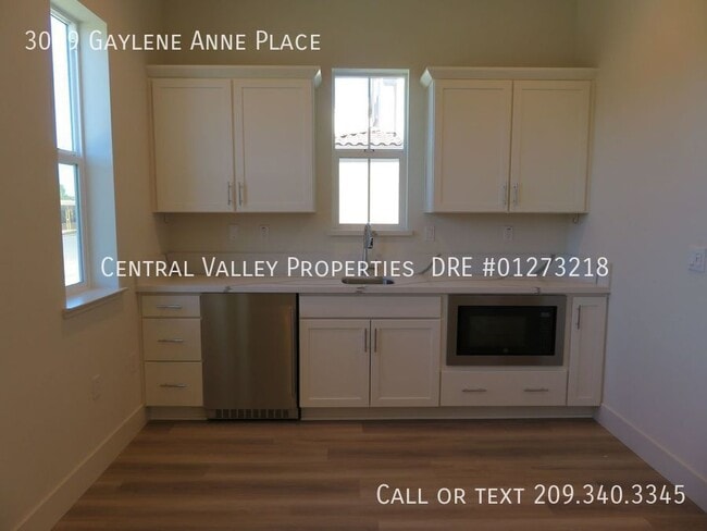 Building Photo - 3039 Gaylene Ann Pl