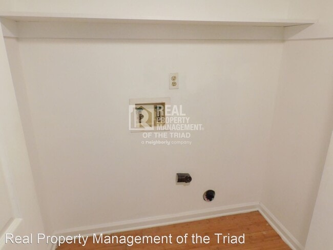 Building Photo - 2 br, 1 bath House - 4312-A Edith Lane