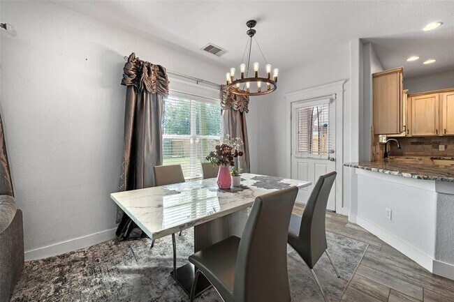 Building Photo - 3037 Boxwood Springs Ln