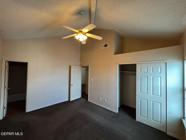 Building Photo - 1722 E Rio Grande Ave