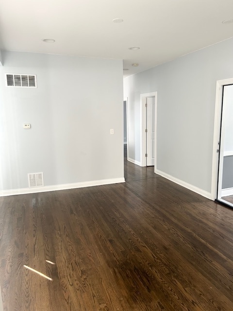 Building Photo - 627 E 89th Pl