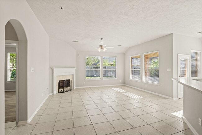 Building Photo - 24607 Lake Path Cir