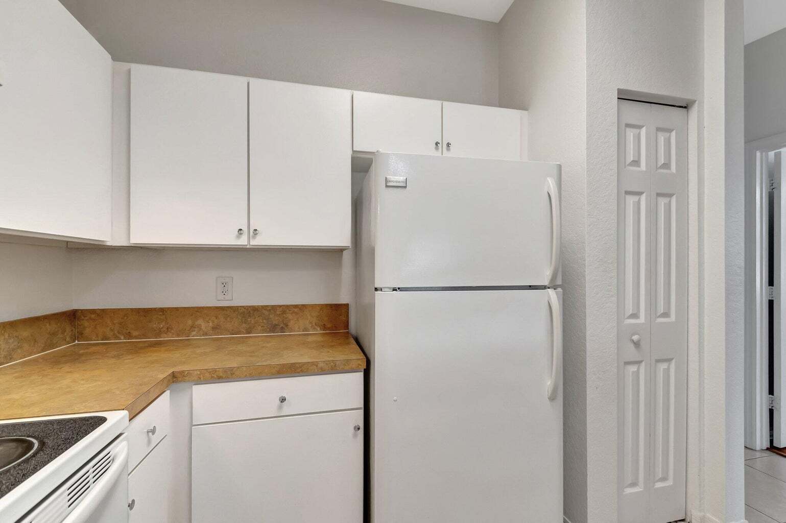 Building Photo - 3070 Grandiflora Dr