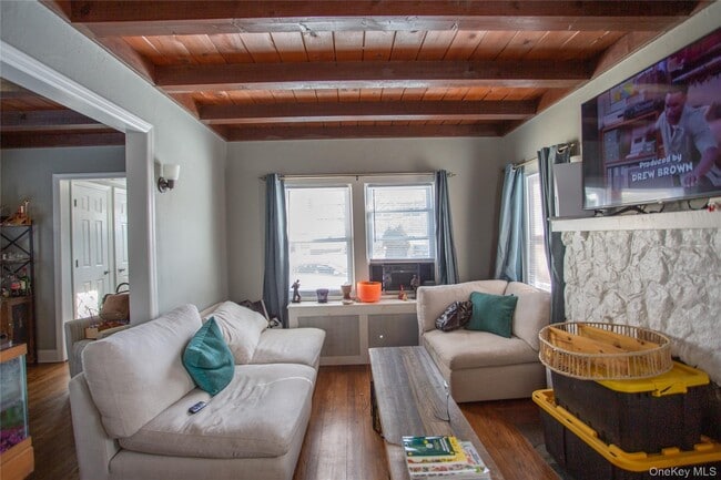 Building Photo - 261 Rutland Rd