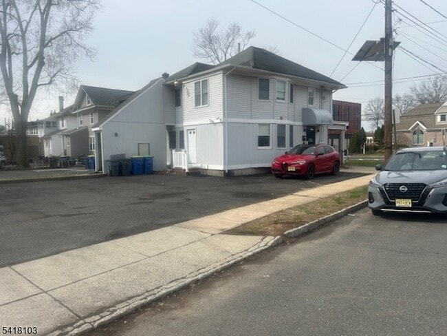 Building Photo - 108 N Gaston Ave