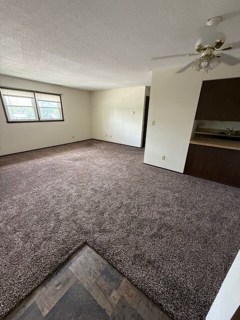 Primary Photo - 555 Roddy Rd