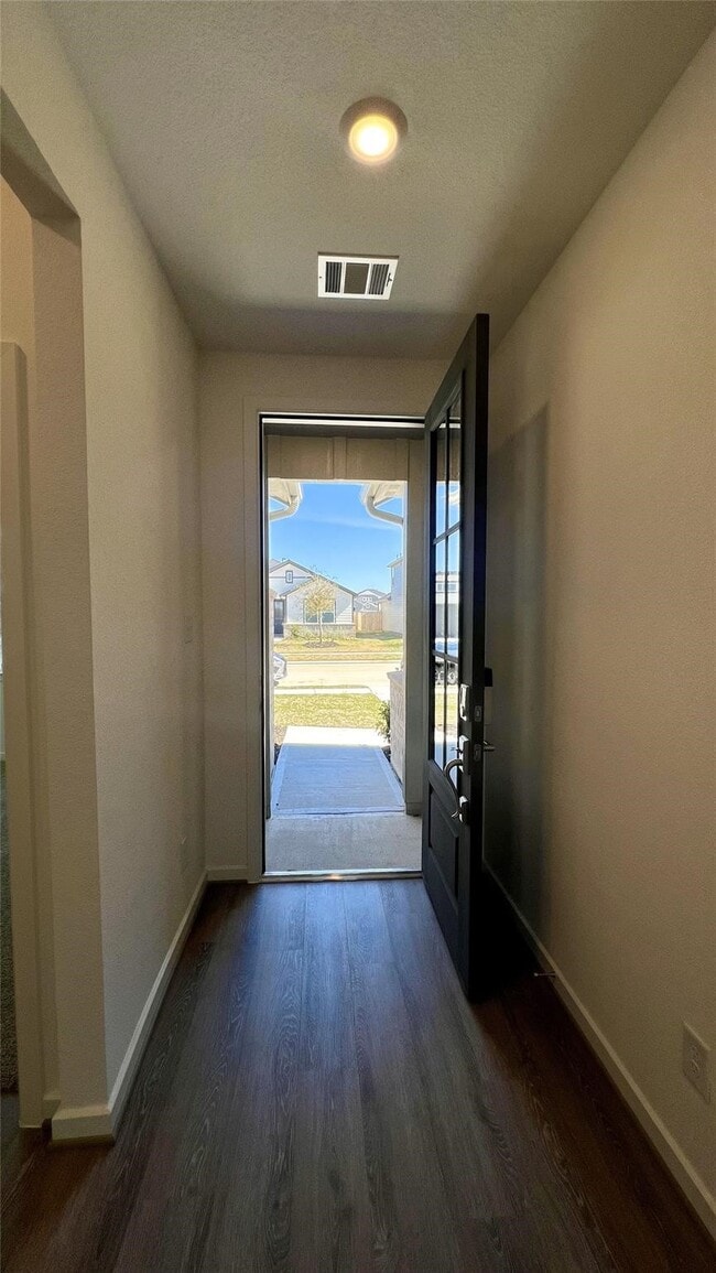 Building Photo - 21835 Redwood Blf Trl