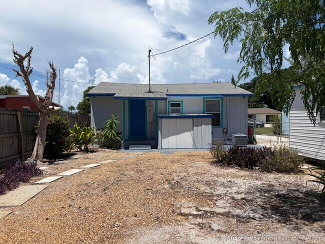 Building Photo - 3578 N Old Dixie Hwy