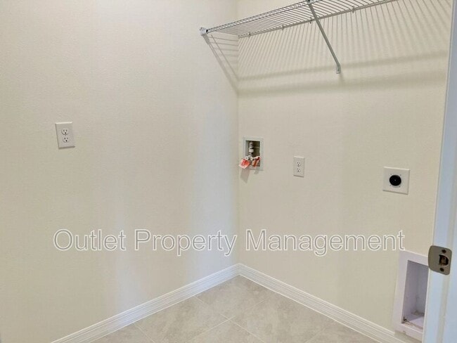 Building Photo - 2877 Sunridge Lp