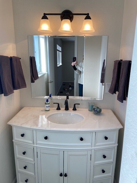 Master bath - 1215 Yosemite Dr