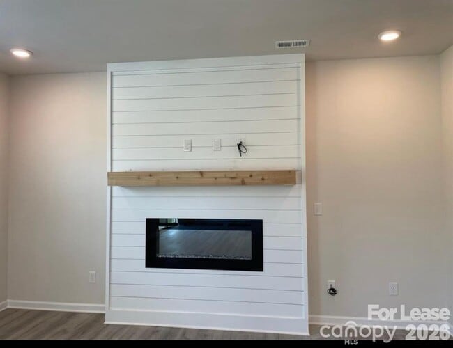Building Photo - 3062 Weddington Pointe Dr