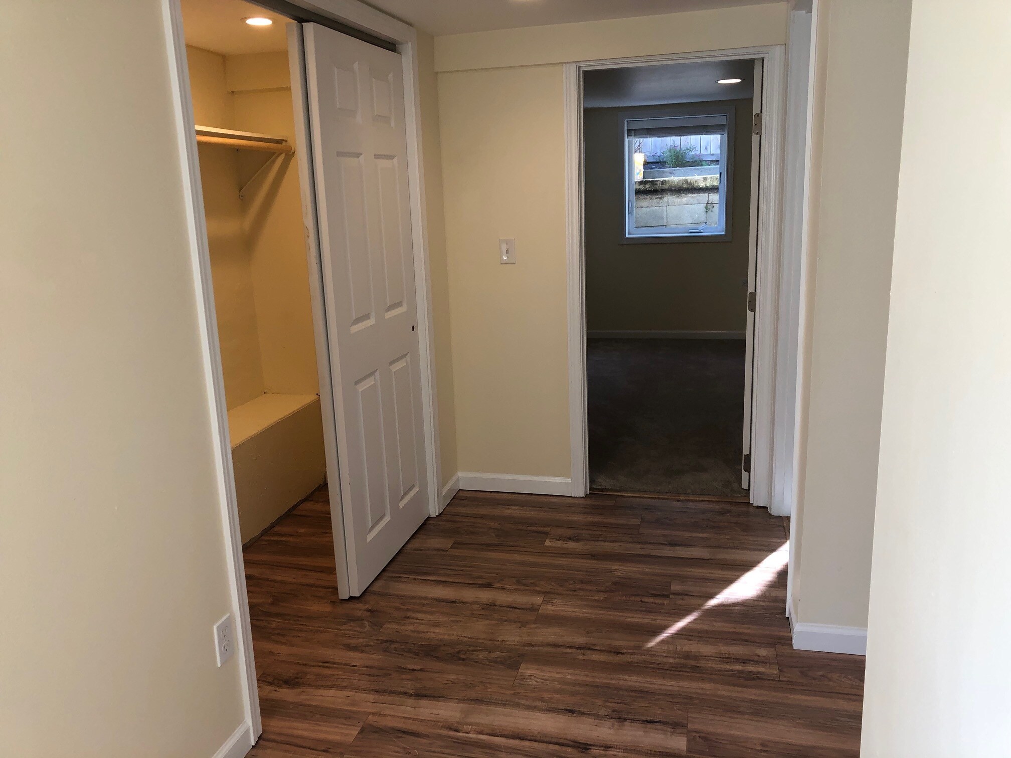Extra storage in the entryway - 5409 Beacon Avenue South