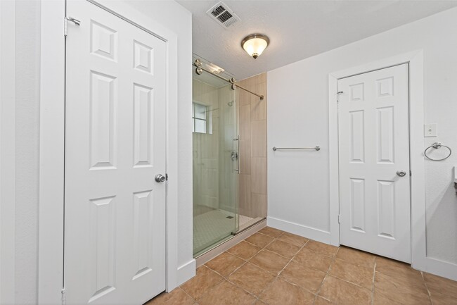 Building Photo - 18822 Yaupon Trail