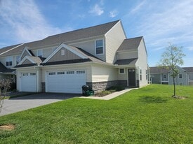 Building Photo - 24 Howard Dr