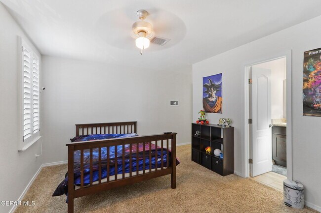 Building Photo - 13740 Villa Vista Ave