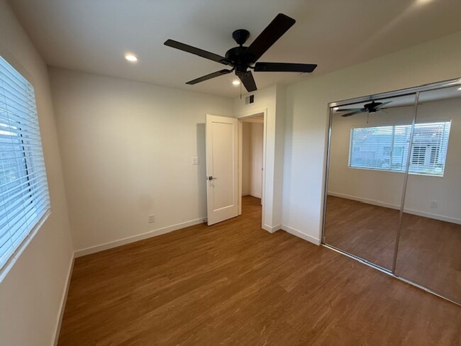 Building Photo - Completely Remodeled 2 bedroom condo in Tu...