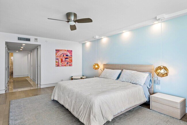 Building Photo - 3211 S Ocean Blvd