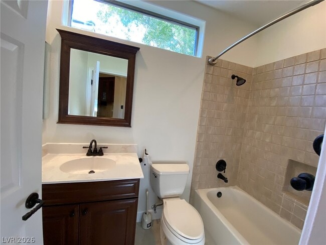 Building Photo - 9 Kennesaw Rd