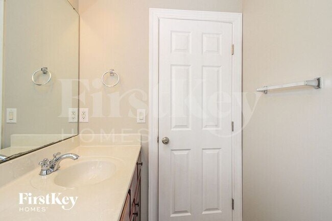 Building Photo - 4726 Farm Bell Ct