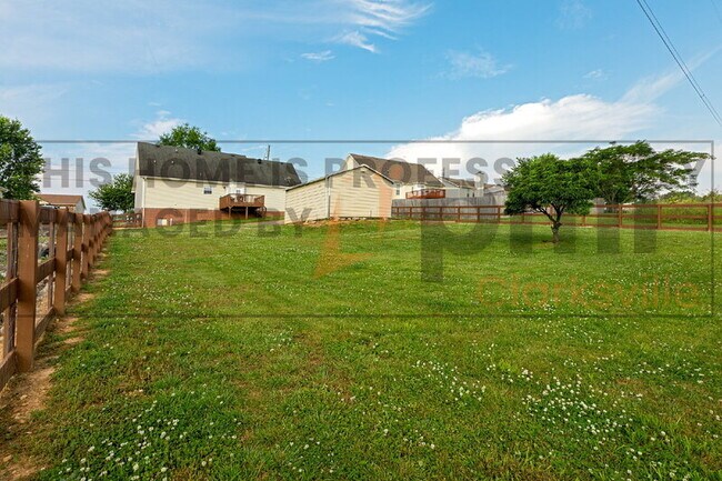 Building Photo - 941 Drum Ln