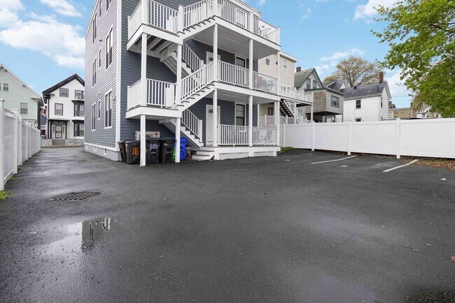 Building Photo - 18 Albion St