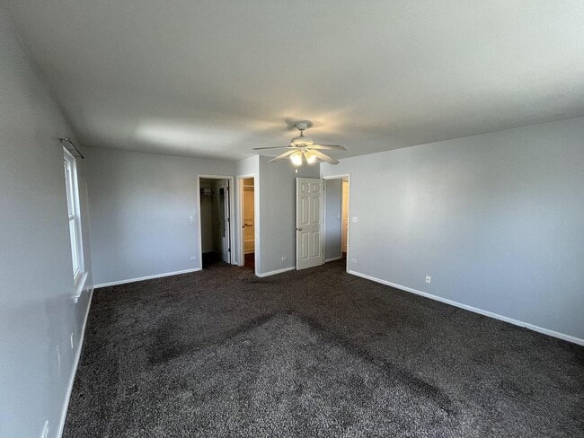 Building Photo - 3896 Baybrook Dr