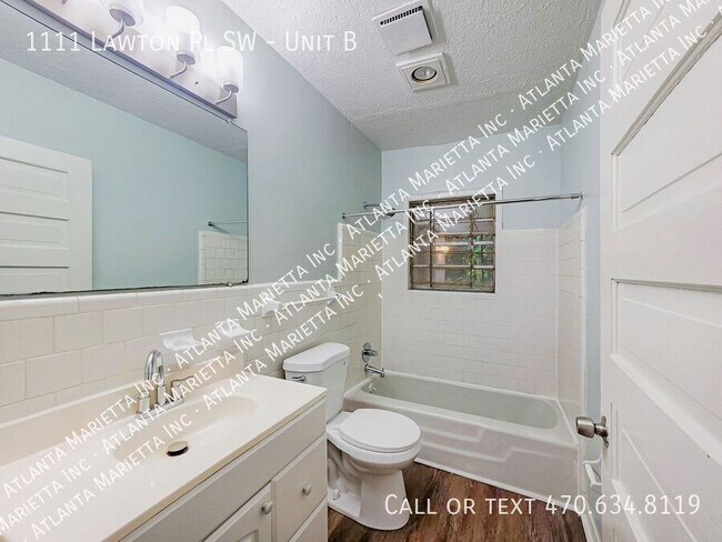 Building Photo - 1111 Lawton Pl SW