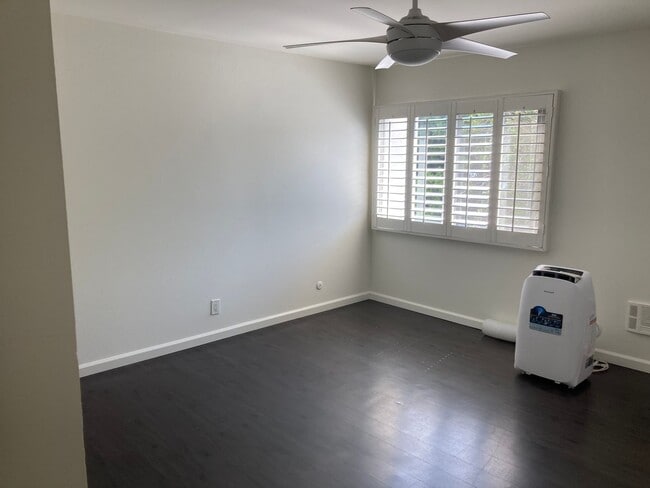 Building Photo - Updated two bedroom two bath in Fox Hills ...