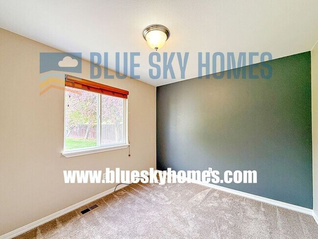 Building Photo - 8480 W Harmonica Way