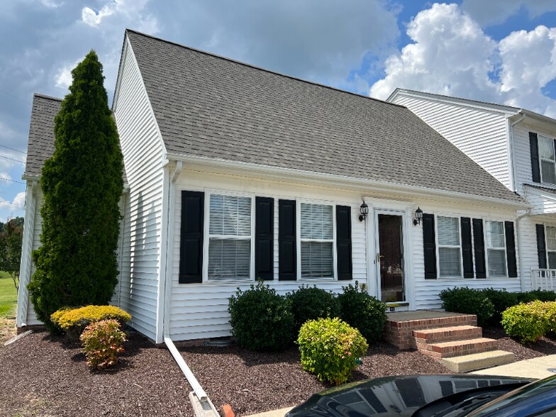 Building Photo - 1014 Zircon Ct