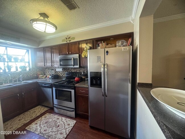 Building Photo - 155 White Fawn Dr