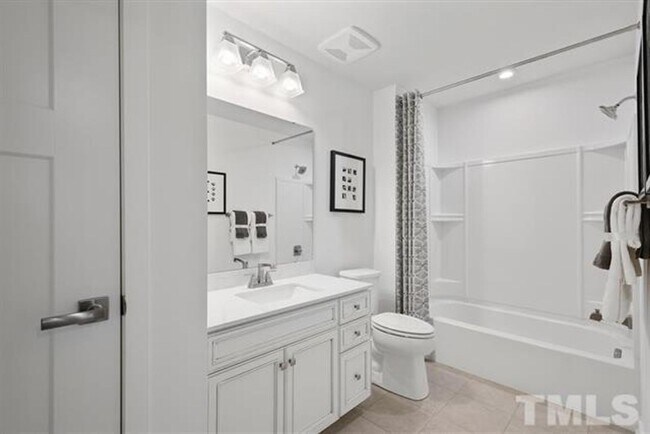 Building Photo - Townhome with Fenced Yard & 2 Car Garage!!