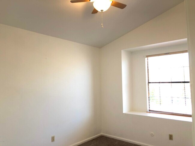 Building Photo - 16226 S 37th Way