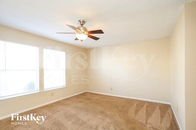 Building Photo - 10871 Zimmerman Ln