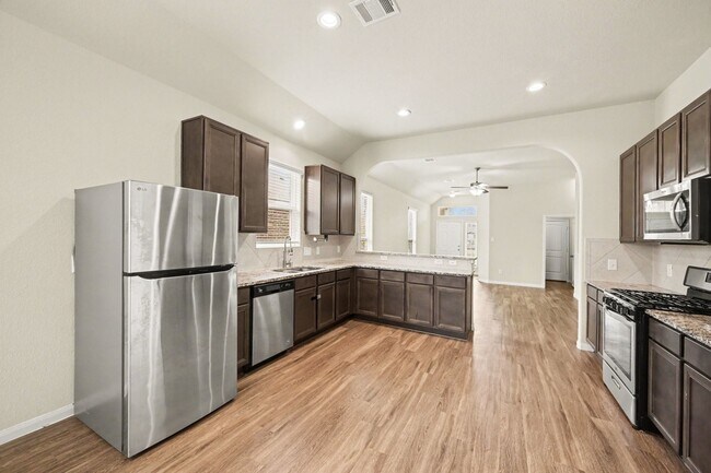 Building Photo - 24806 Pavarotti Pl