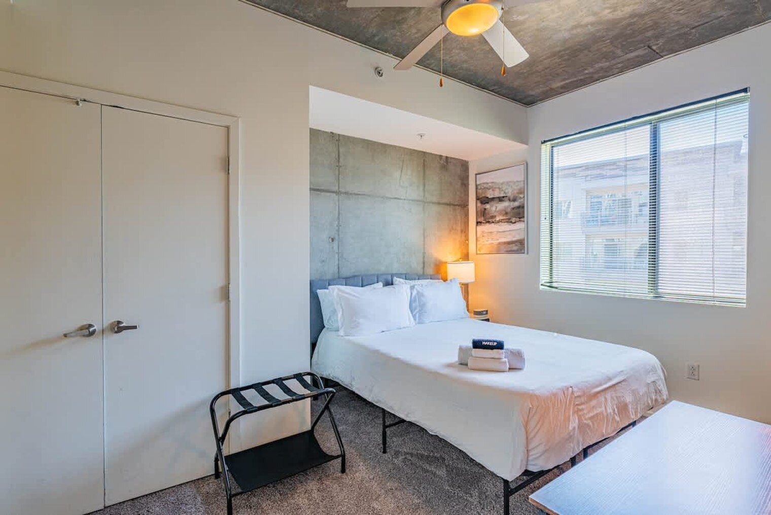 Building Photo - 333 E Roosevelt St