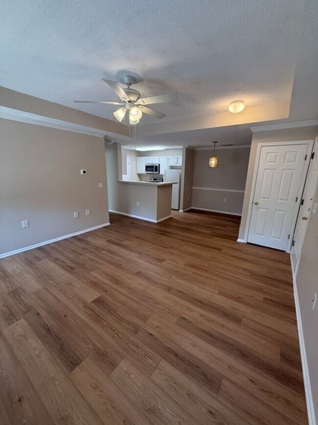Building Photo - The Reserve at WoodBridge - Villa B216