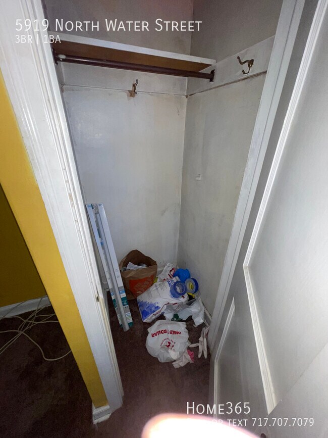 Building Photo - Beautiful 3 berdoon 1 bathroom home in Phi...