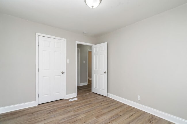 Building Photo - 3406 McPherson St