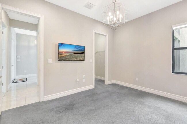 Building Photo - 16317 Cabernet Dr