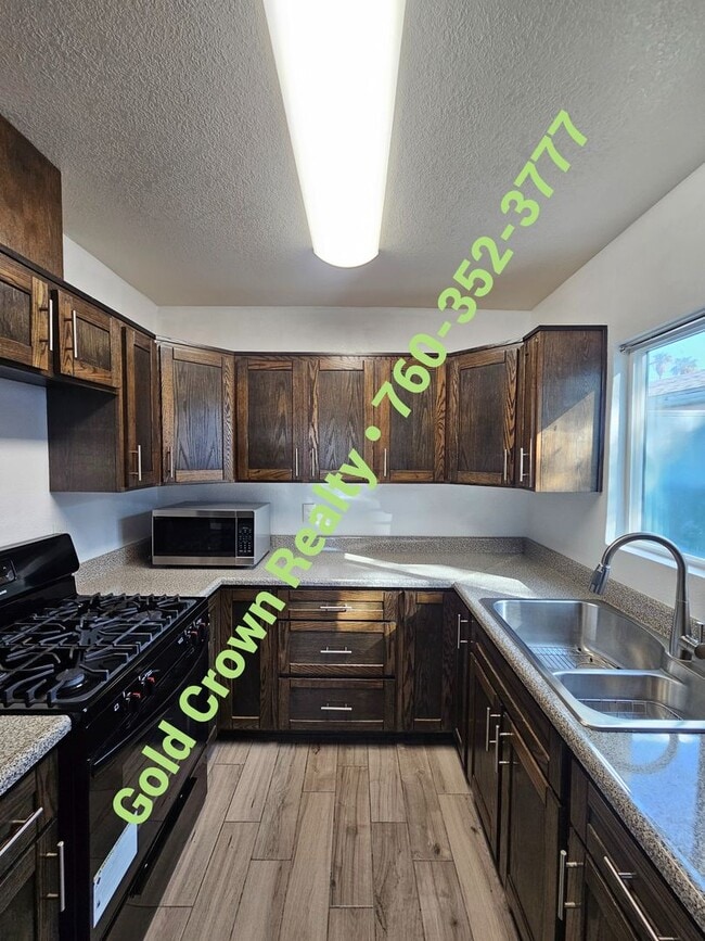 Building Photo - Calexico Home for Rent -photos coming soon