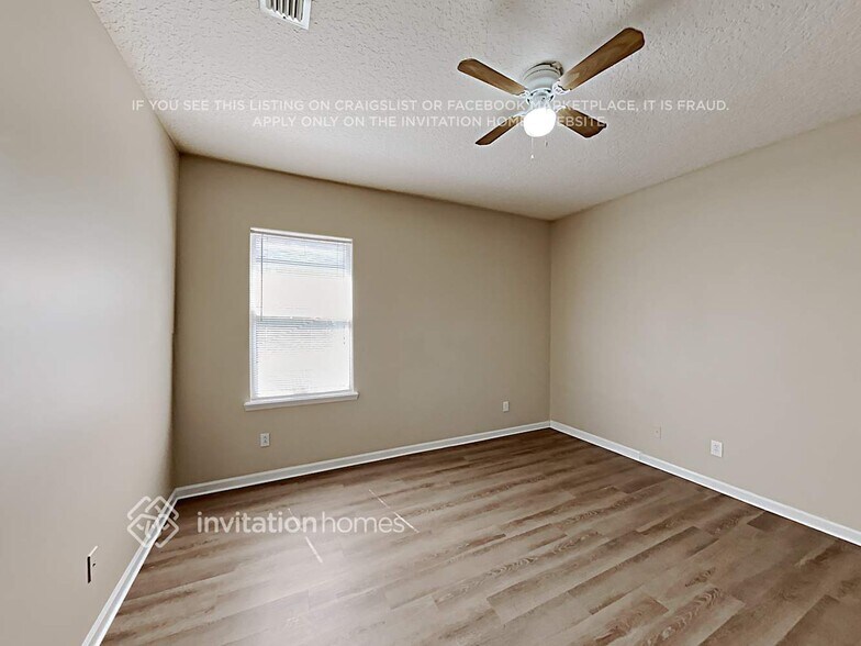 Building Photo - 3064 Litchfield Dr