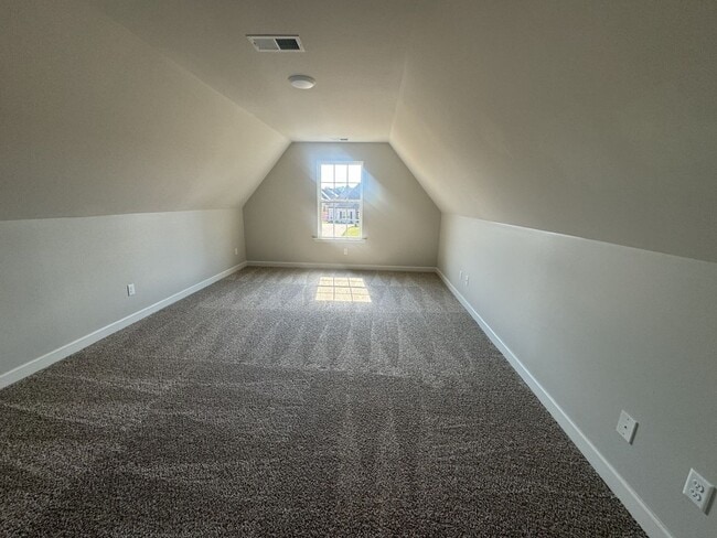 Building Photo - 8980 Acorn Ln