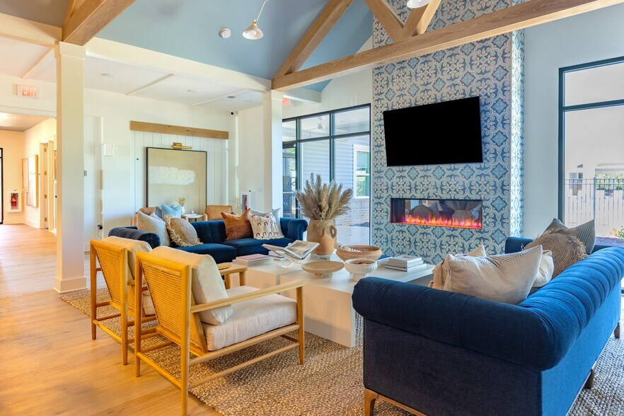 Hawthorne Palmetto 9001 Blue Flag Dr Simpsonville SC 29681