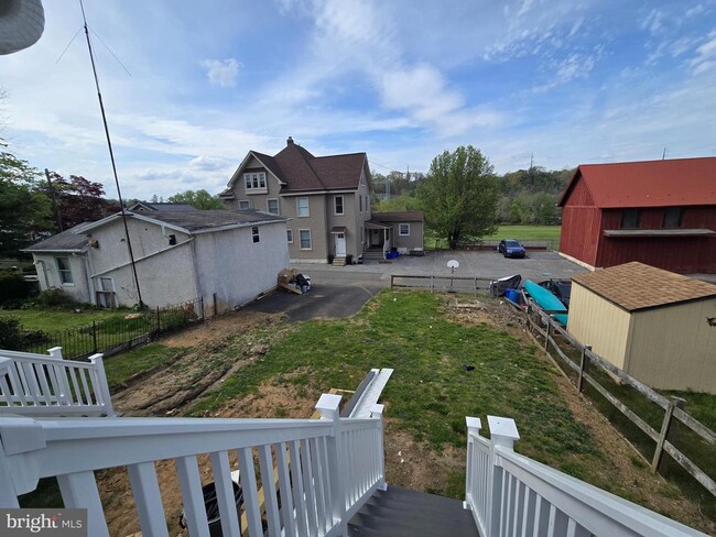 Building Photo - 2540 Mount Rd